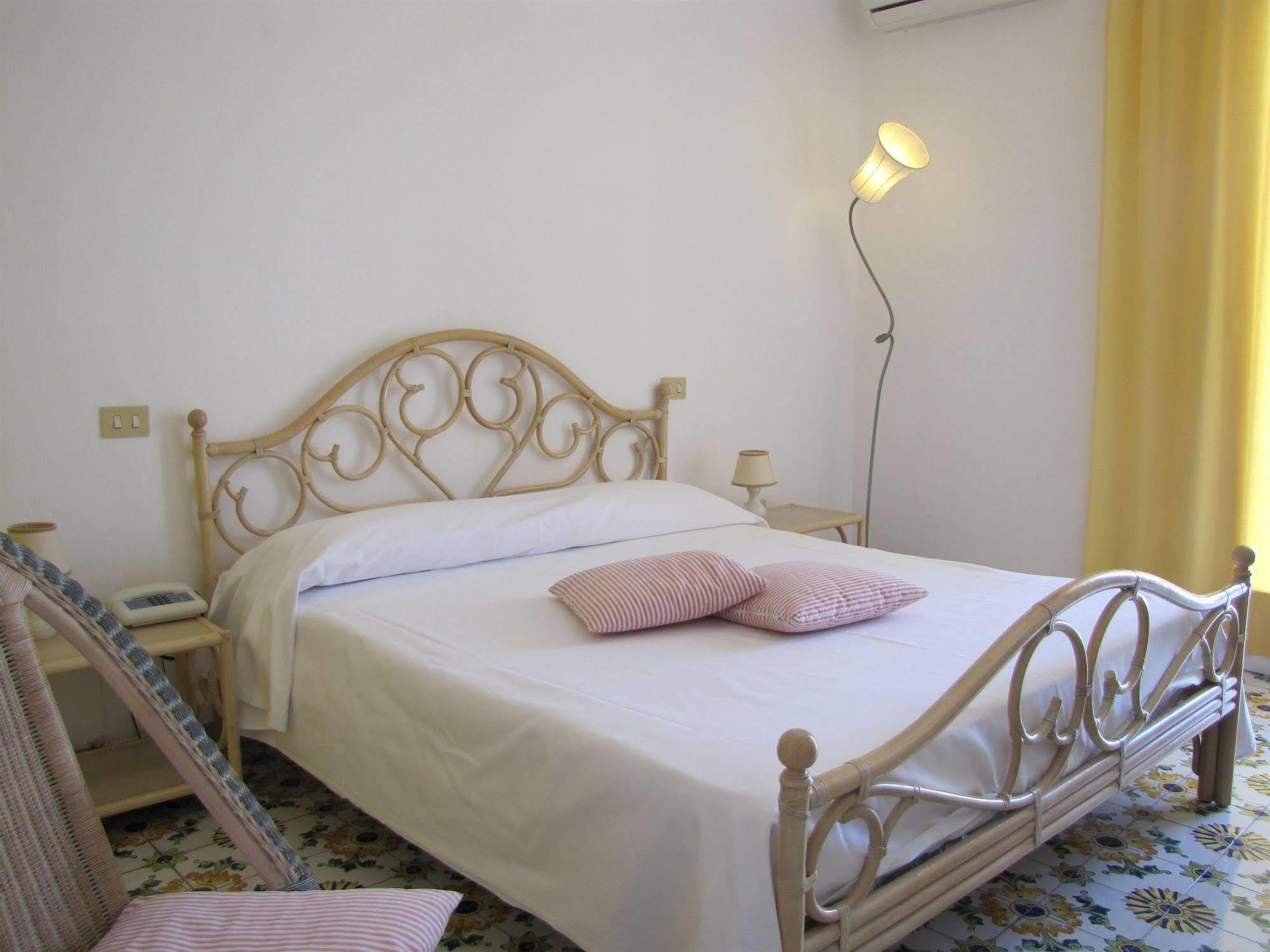 Appartamenti Casa Del Sole Sant'Angelo  외부 사진