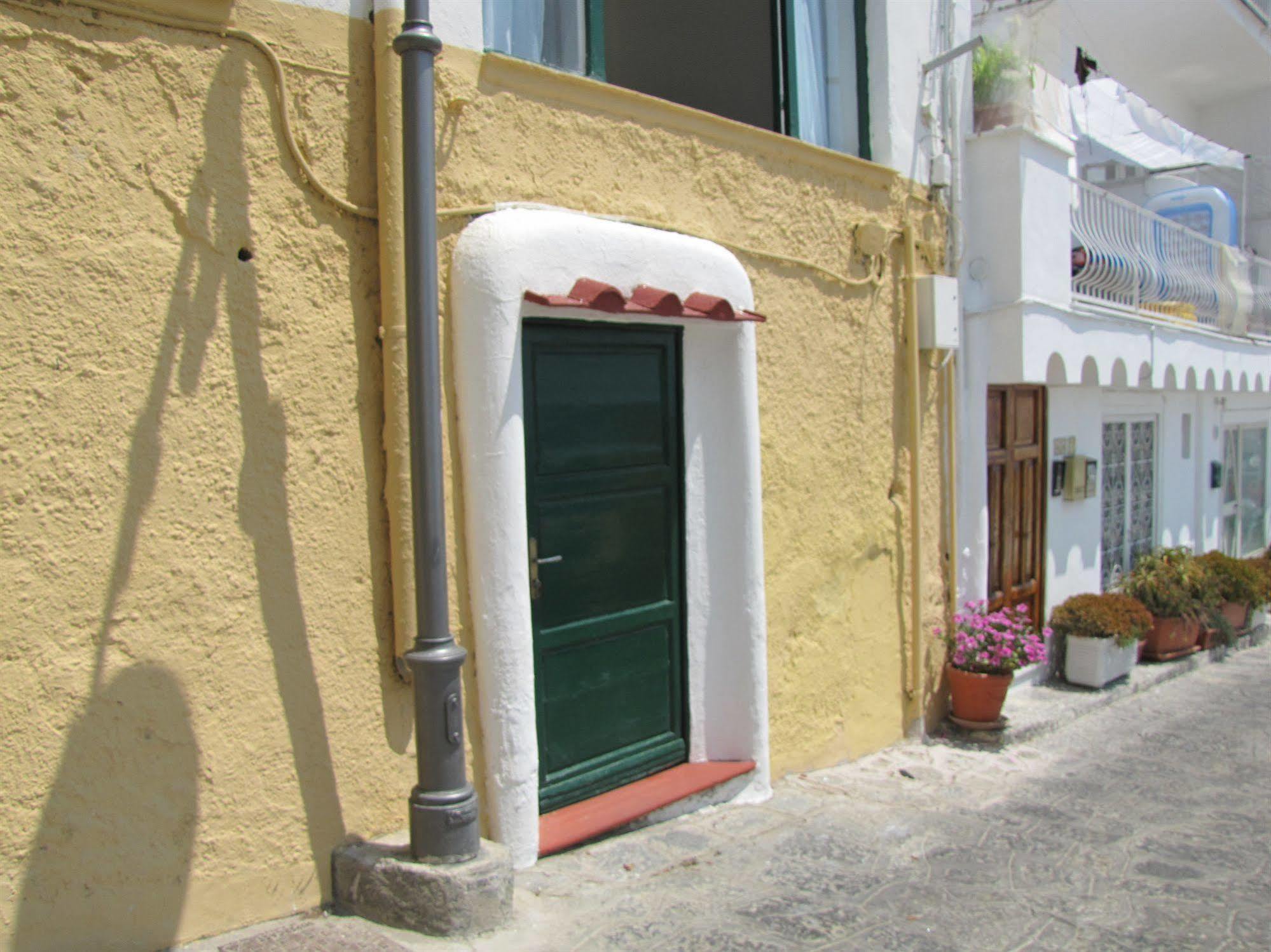 Appartamenti Casa Del Sole Sant'Angelo  외부 사진